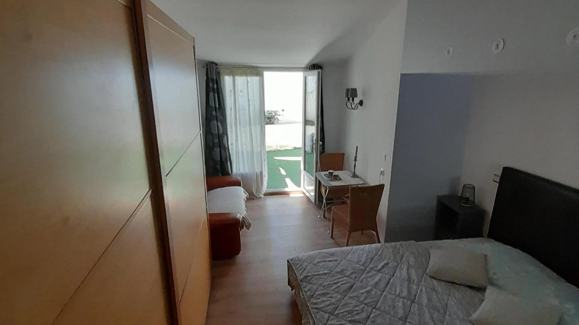 L'Olivier Tessa Hotesse Suite 30M2 Terrasse 20M2 La Celle  0*, La Celle (Var)